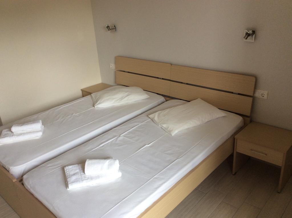 Elena Rooms Plakias Rum bild